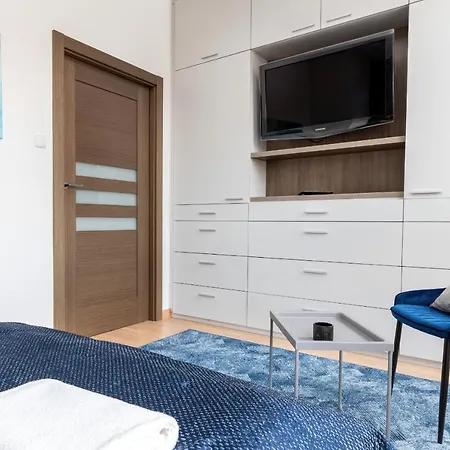 Old Town Neptun By Renters Danzica